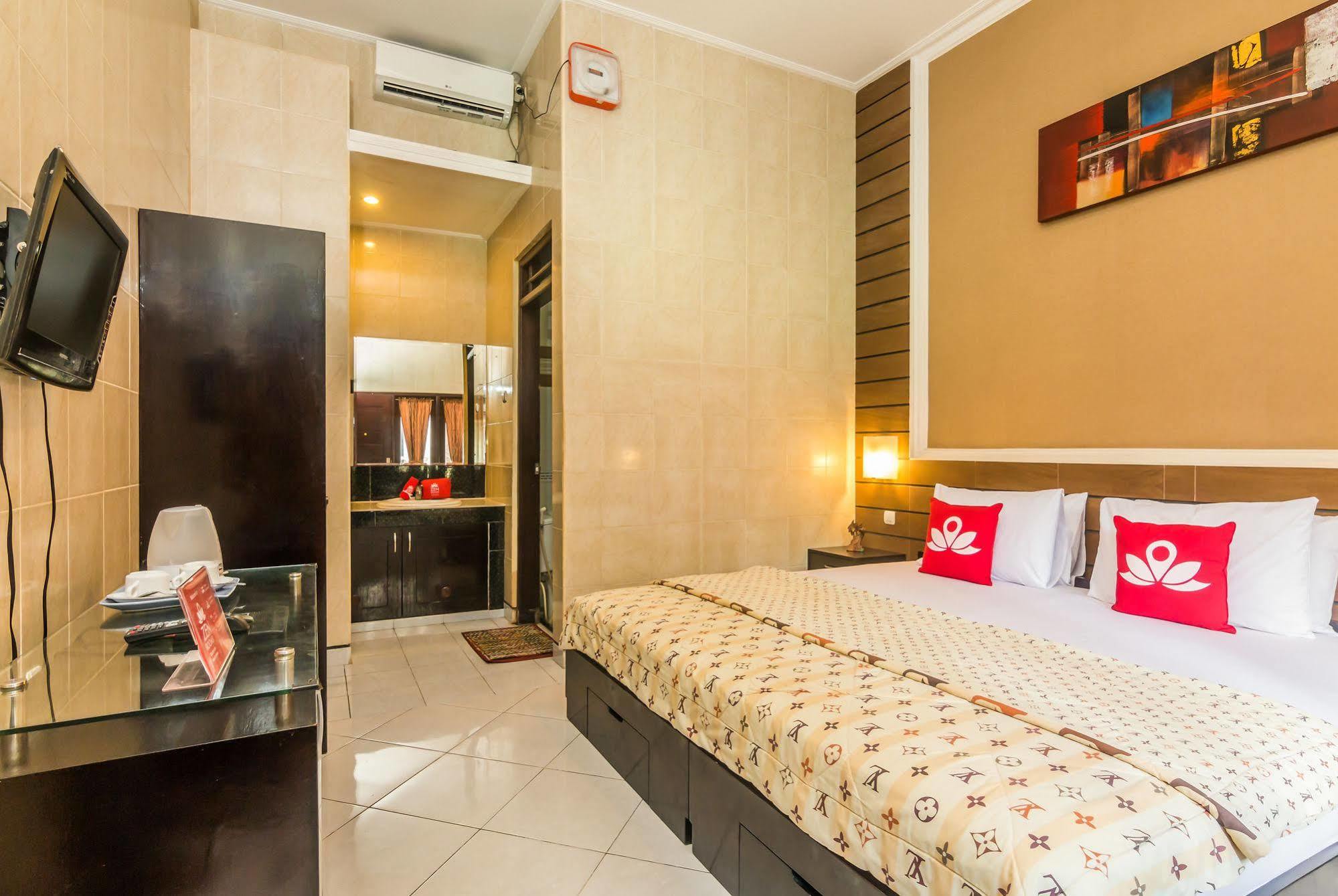 Denays House Hotel Jimbaran  Ngoại thất bức ảnh