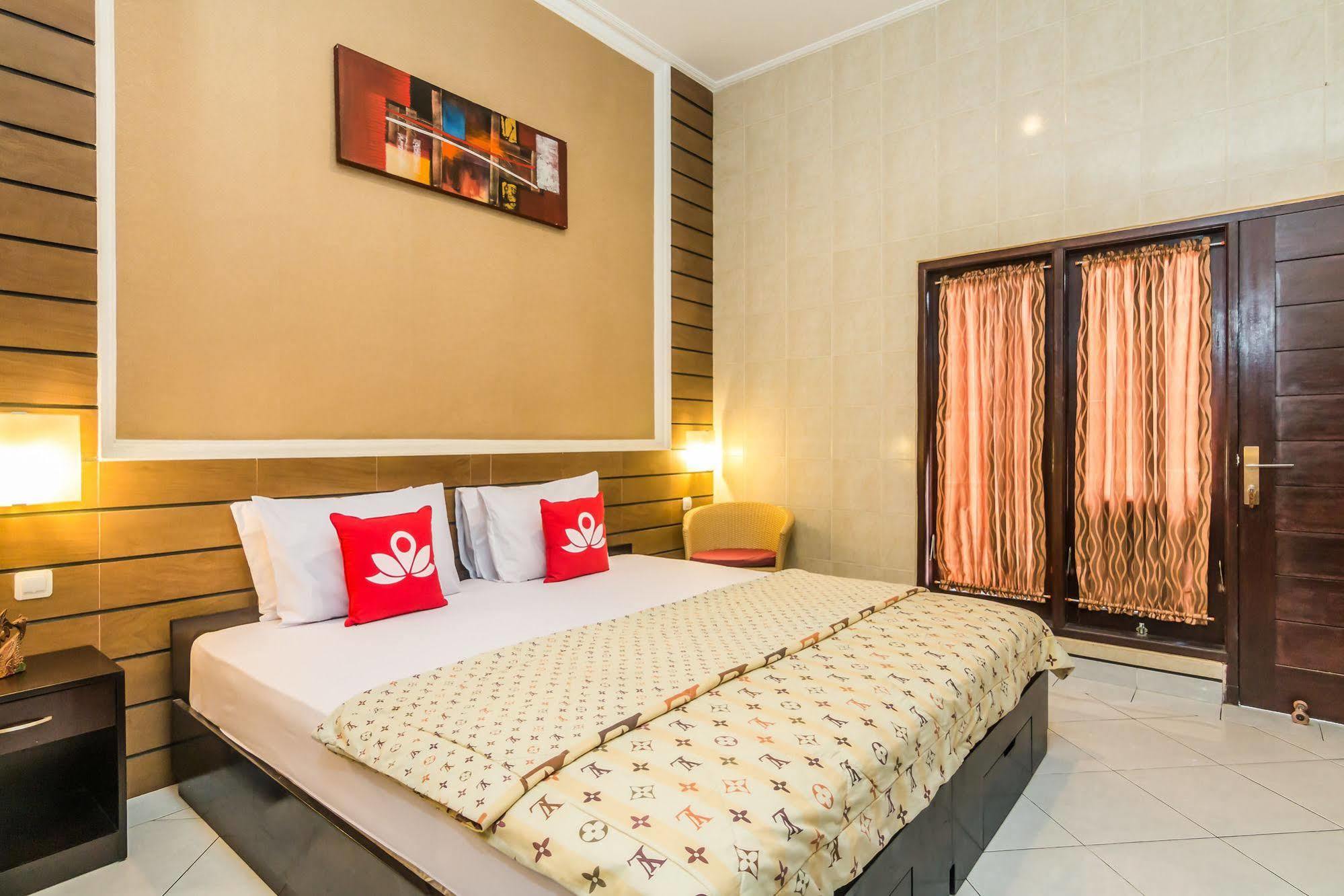 Denays House Hotel Jimbaran  Ngoại thất bức ảnh